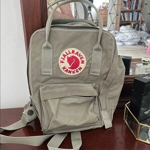 Fjallraven Kanken Olive Small Backpack